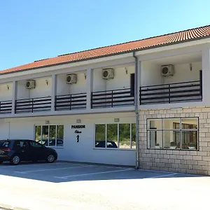 & Pansion Odmor *** Rovanjska