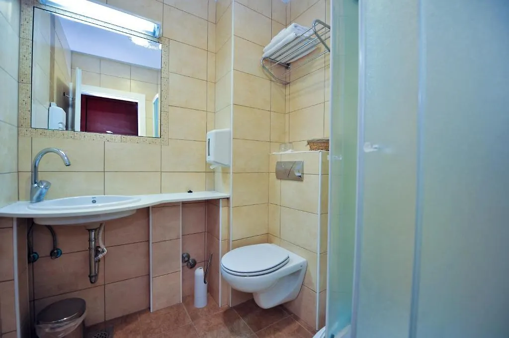 Villa Kastel Povljana Szálloda