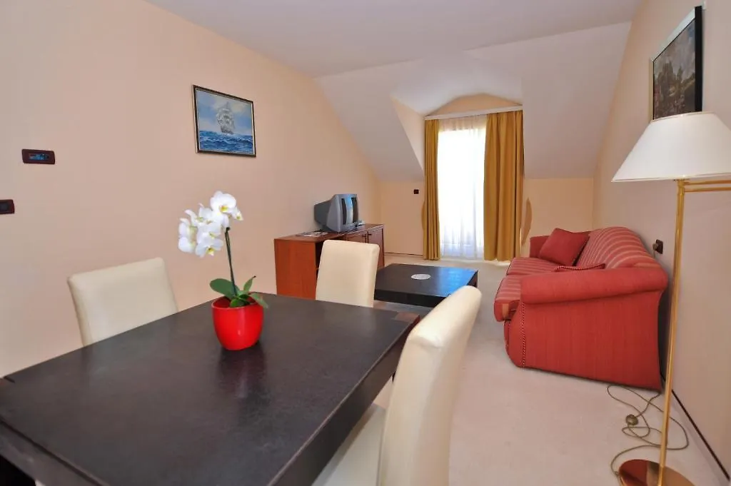 Villa Kastel Povljana 4*,